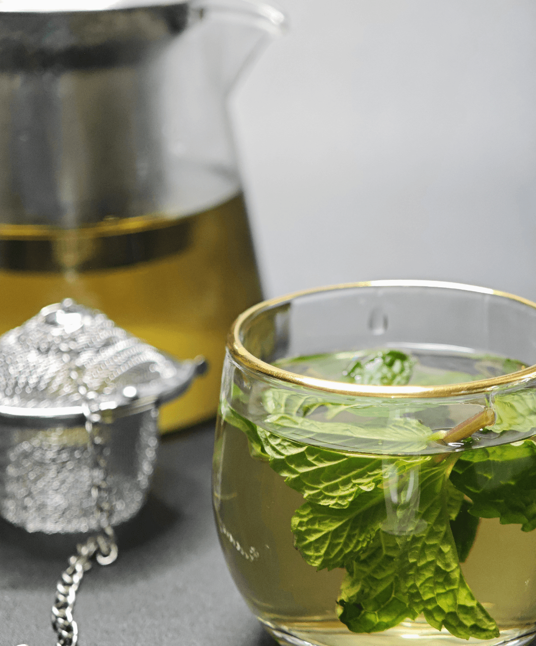 Thé vert à la menthe : bienfaits & effets secondaires - Sol à Sol